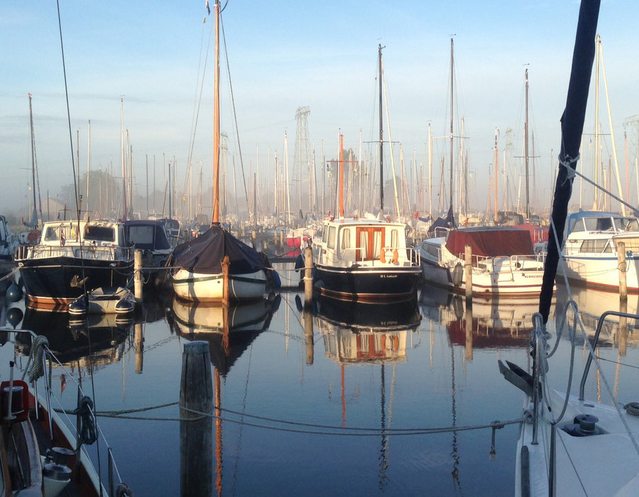 jachthaven-friesland-ligplaats-zonsopkomst