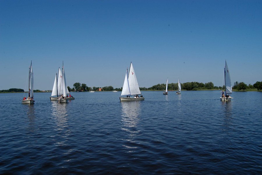 Valk / open zeilboot van Jachthaven Drijfveer in Akkrum