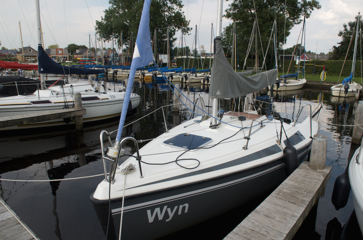 snelle kajuitzeilboot fox 22 boot drijfveer tusken de marren snelle kajuitzeilboot fox 22 boot drijfveer tusken de marren